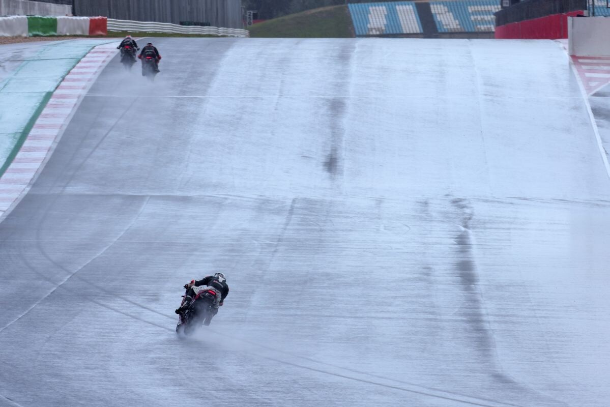 Honda CBR600RR: quanto ci sei mancata! +VIDEO+